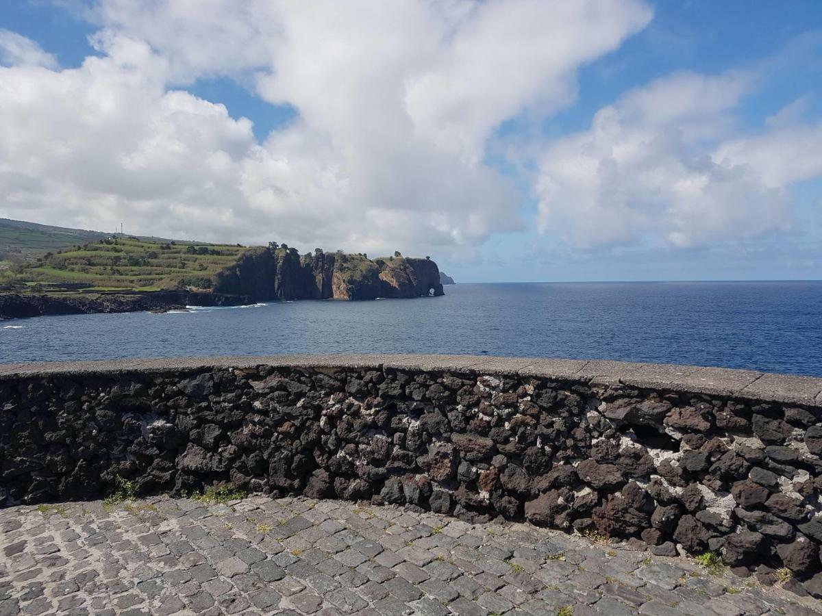 Seaside Azores Villa With Natural Pool, Terrace & Barbecue คาเปลาส ภายนอก รูปภาพ